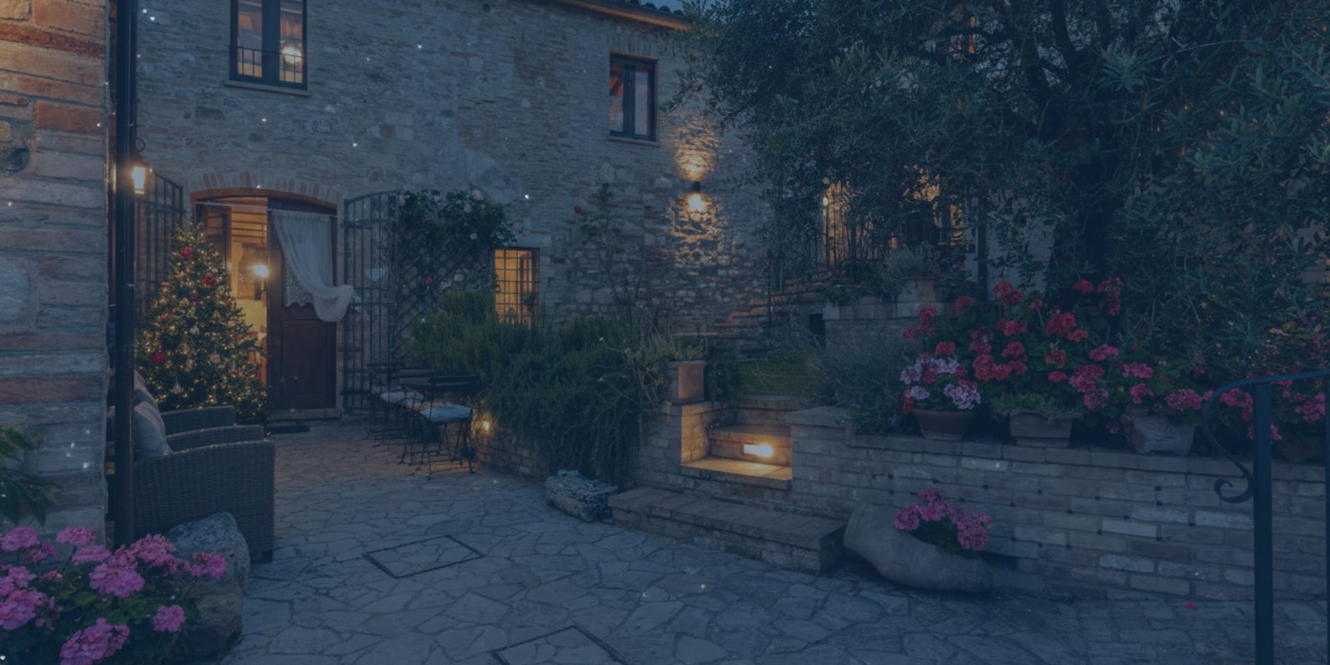 BorgoCuore illuminato nelle ore serali